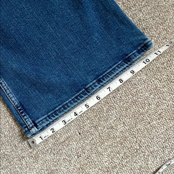 Abercrombie The Flare Ultra High Rise Jean - Picture 8 of 8